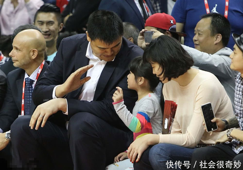 他们是国内的大咖，在教育孩子上有一个“共同点”，获网友称赞